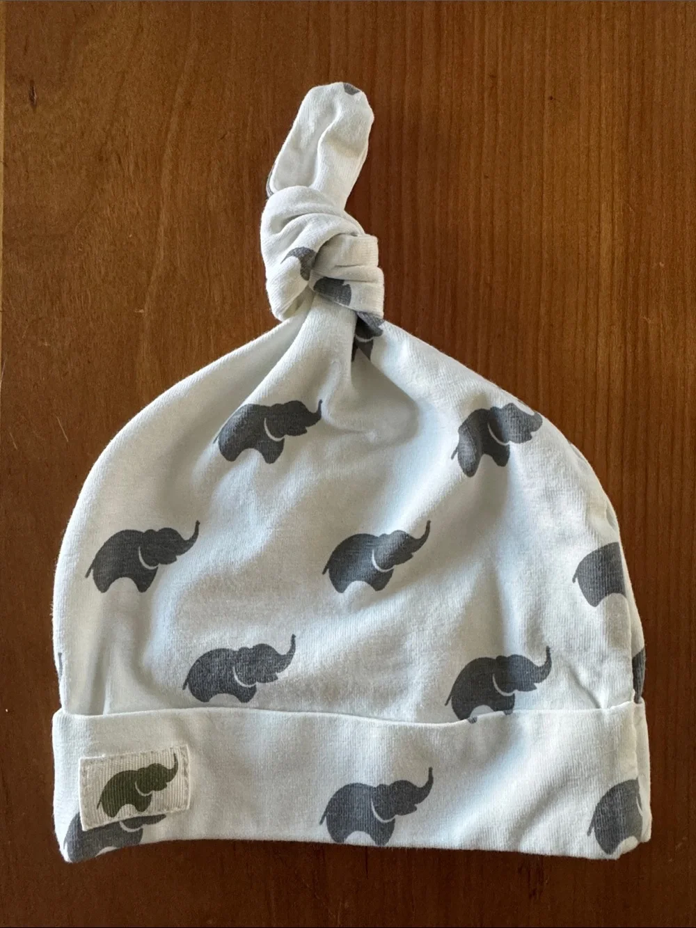 Organic cotton. Soft Elephant Print Baby Knot Hat - White and Gray